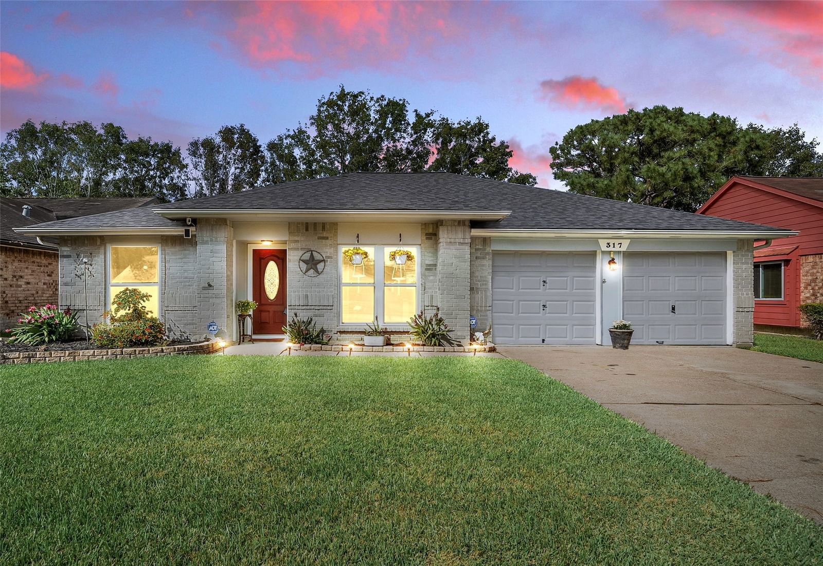 Real estate property located at 317 Sorrelwood, Galveston, Meadow Bend, League City, TX, US