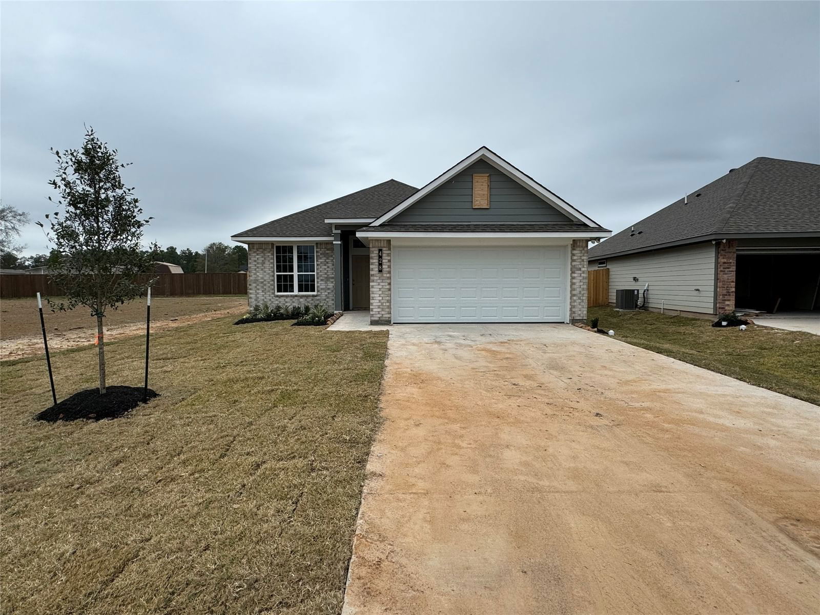 Real estate property located at 428 Shoreview, Montgomery, The Lakes at Crockett Martin, Conroe, TX, US