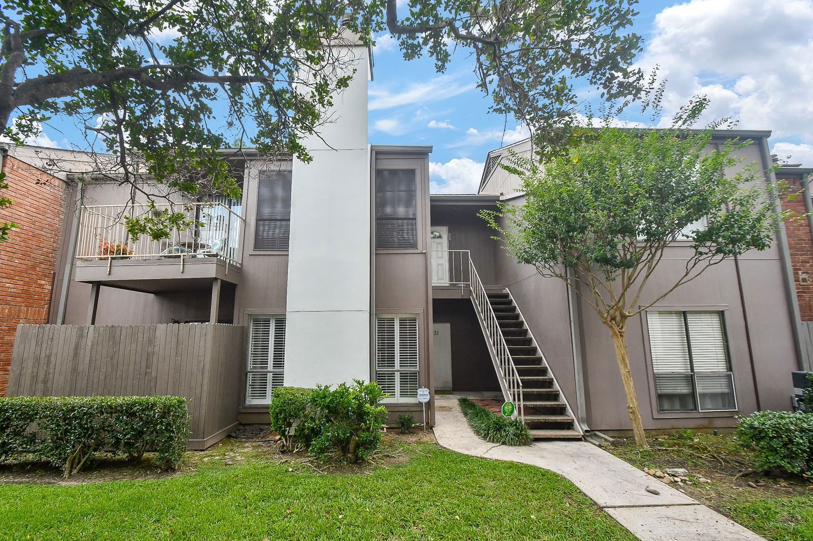 Real estate property located at 1201 Bering Drive #31, Harris, Seven Oaks T/H Condo, Houston, TX, US