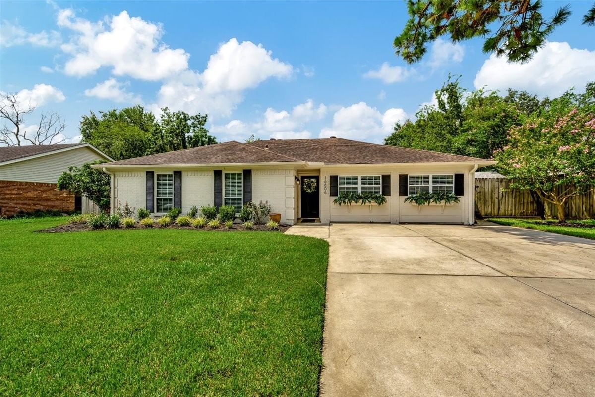 Real estate property located at 16606 Hibiscus, Harris, Forest Creek, Friendswood, TX, US