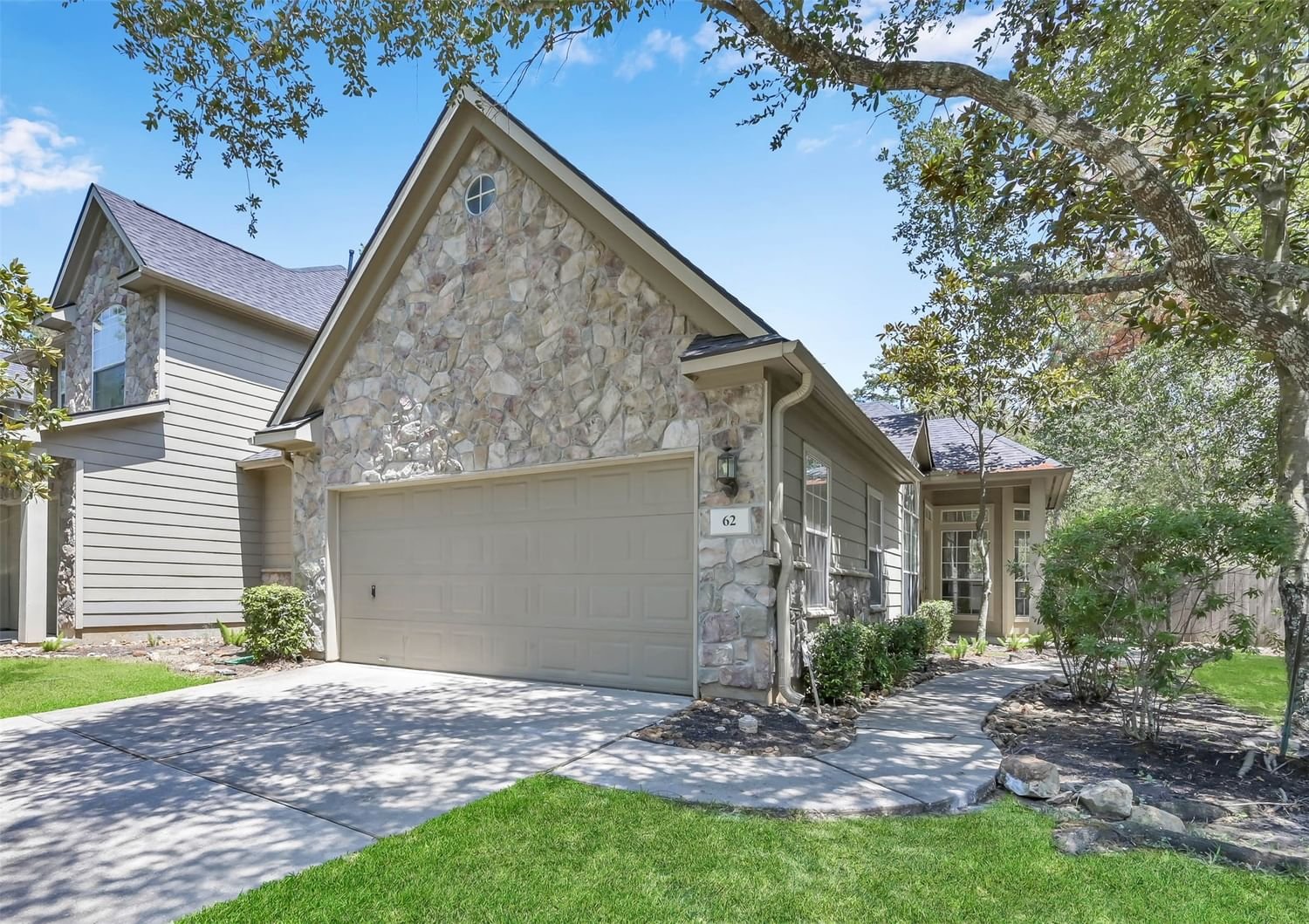 Real estate property located at 62 Valley Oaks Circle, Montgomery, Wdlnds Village Alden Br 51, Spring, TX, US