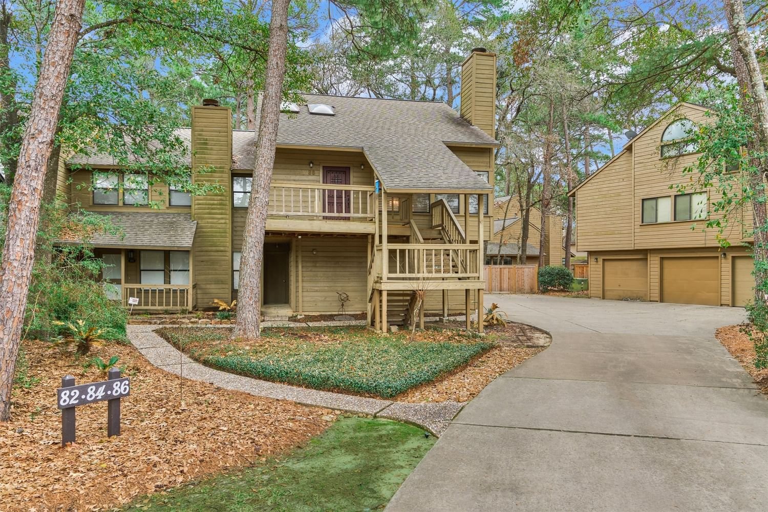 Real estate property located at 86 Cokeberry, Montgomery, THE WOODLANDS GROGANS MILL, The Woodlands, TX, US