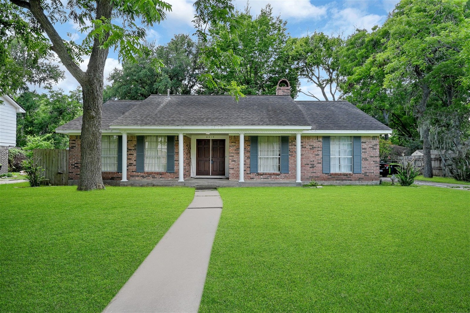 Real estate property located at 2210 Belmont, Fort Bend, Richmond, TX, US