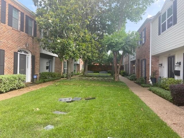 Real estate property located at 2512 Tarrytown #71, Harris, Briargrove T/H Condo, Houston, TX, US