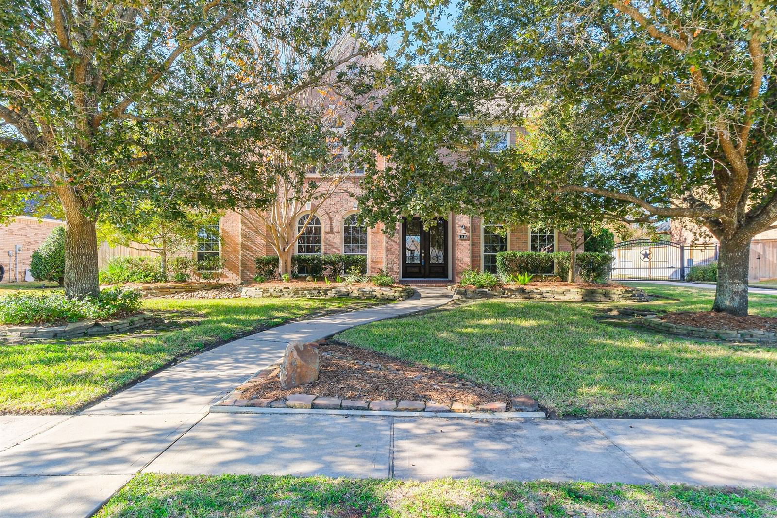 Real estate property located at 11415 Garden Shadows, Harris, Cypress Creek Lakes, Cypress, TX, US