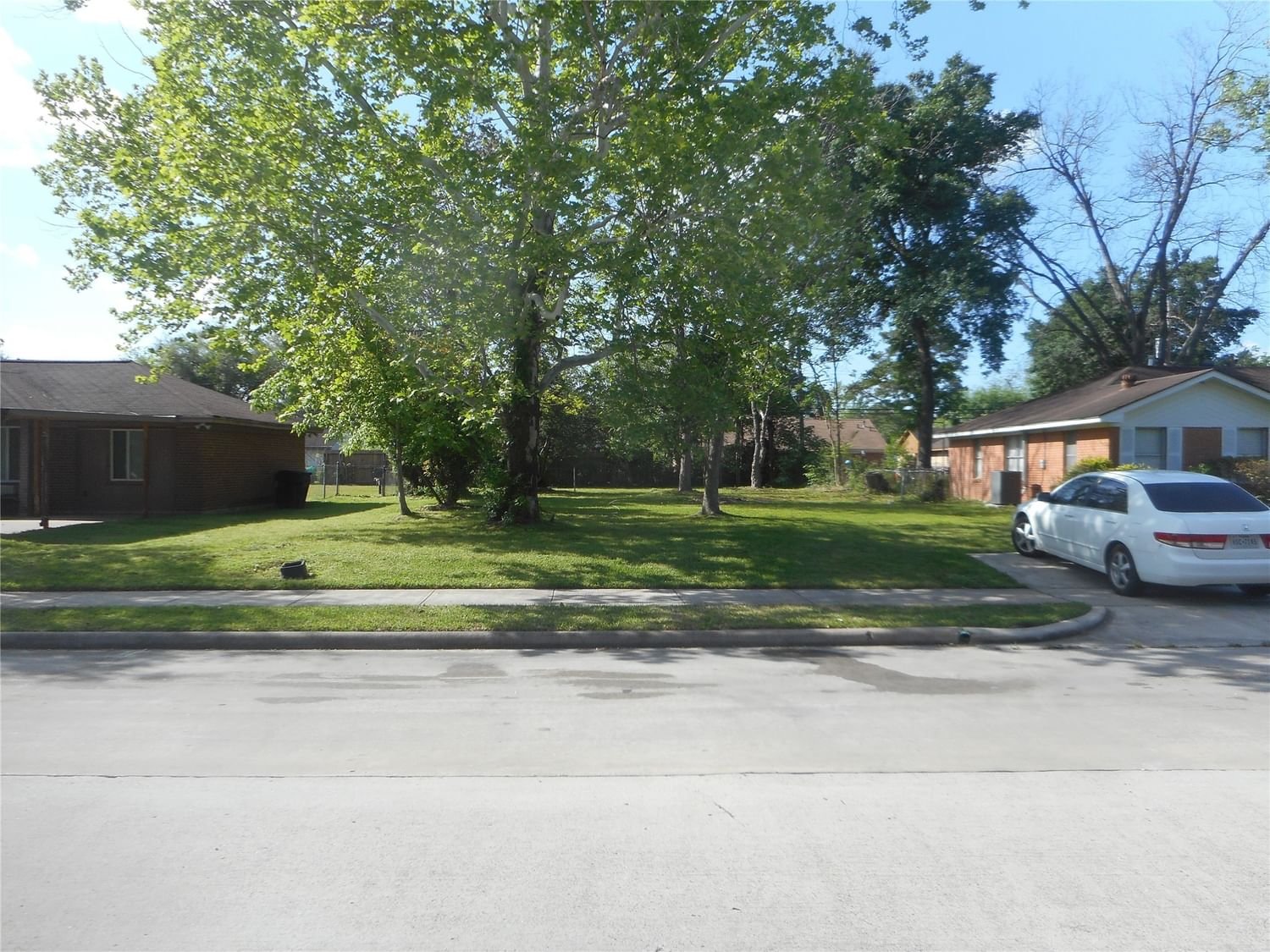 Real estate property located at 9419 Springmont, Harris, Lazy Spring Acres, Houston, TX, US