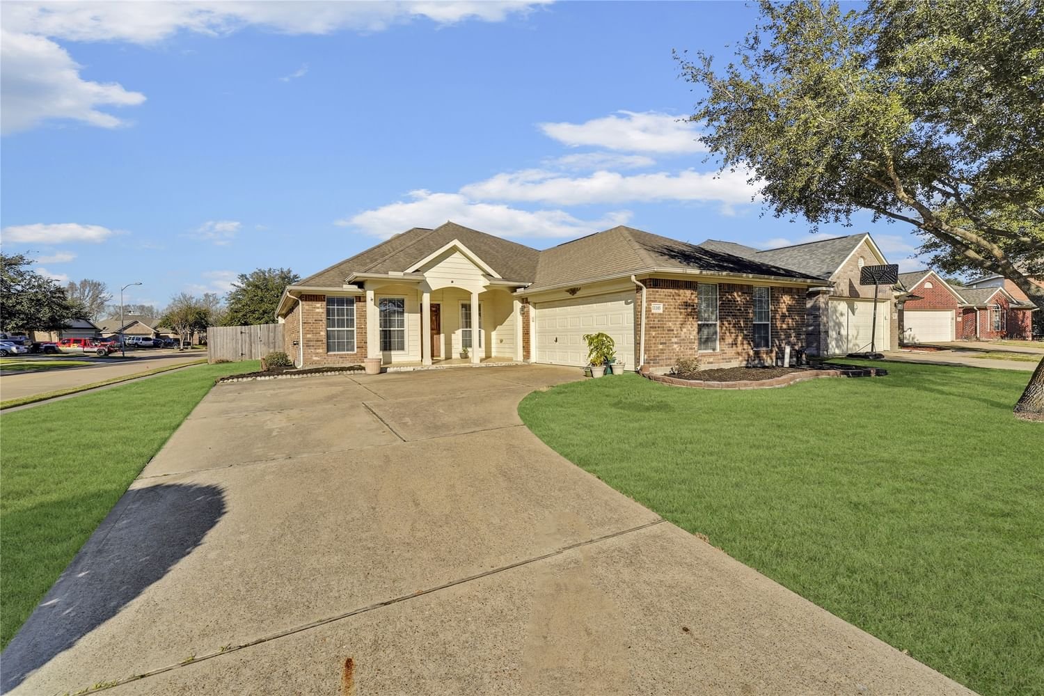 Real estate property located at 11103 Lilac Manor Ct, Harris, Wortham Falls, Cypress, TX, US