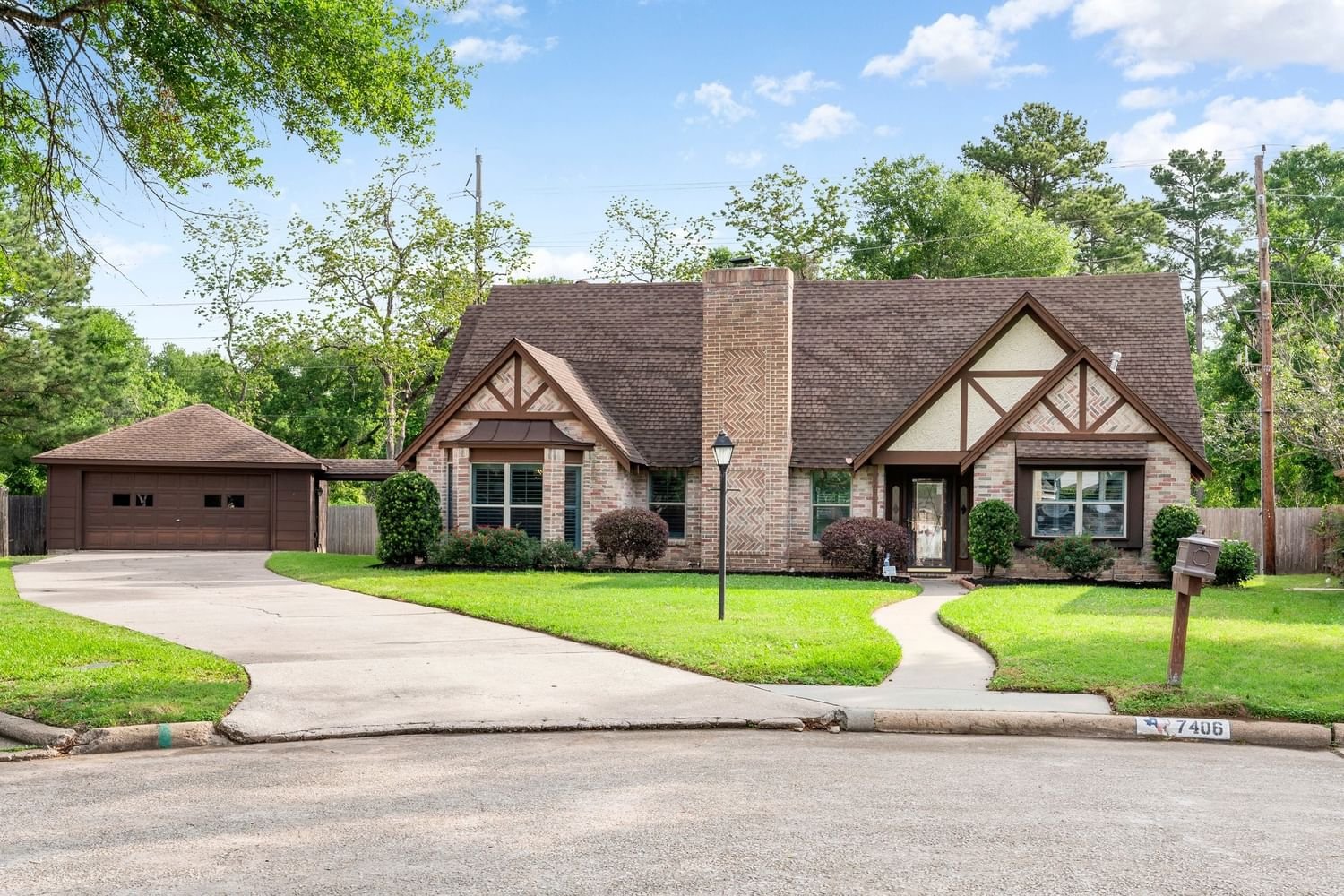 Real estate property located at 7406 Bairnsdale, Harris, Prestonwood Forest, Houston, TX, US