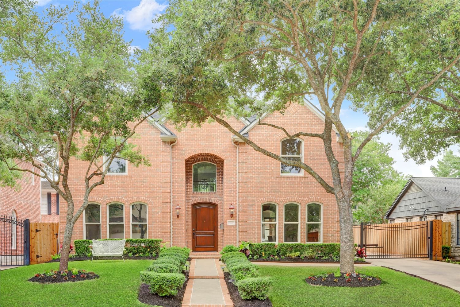 Real estate property located at 3739 Maroneal, Harris, Braes Heights, Houston, TX, US