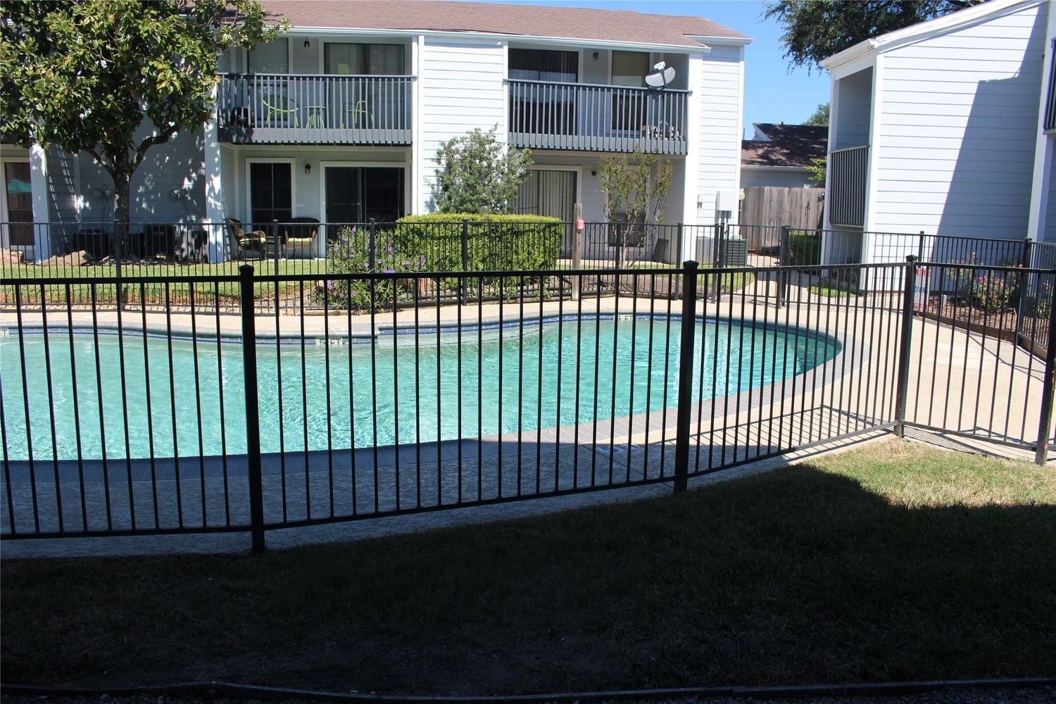 Real estate property located at 13151 Walden #155, Montgomery, Inverness Condo 01, Montgomery, TX, US