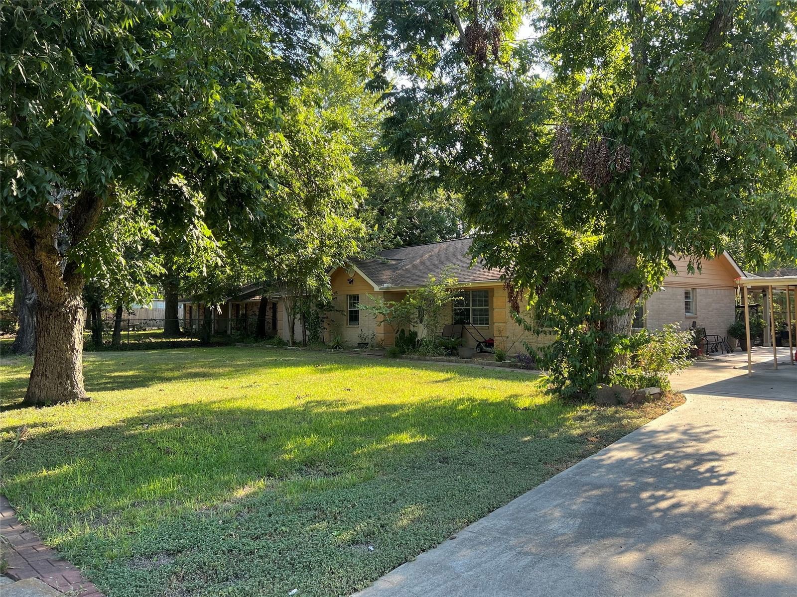 Real estate property located at 13617 Ann Louise, Harris, Weisenberger City Sec 01, Houston, TX, US