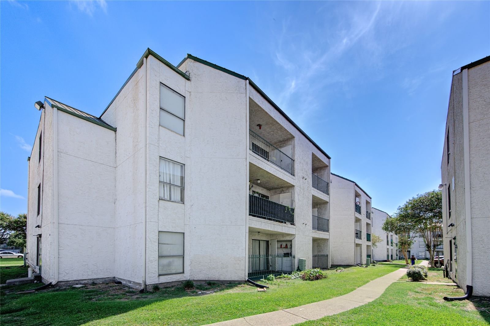Real estate property located at 2830 Bartell #311, Harris, Hearthwood 02, Houston, TX, US