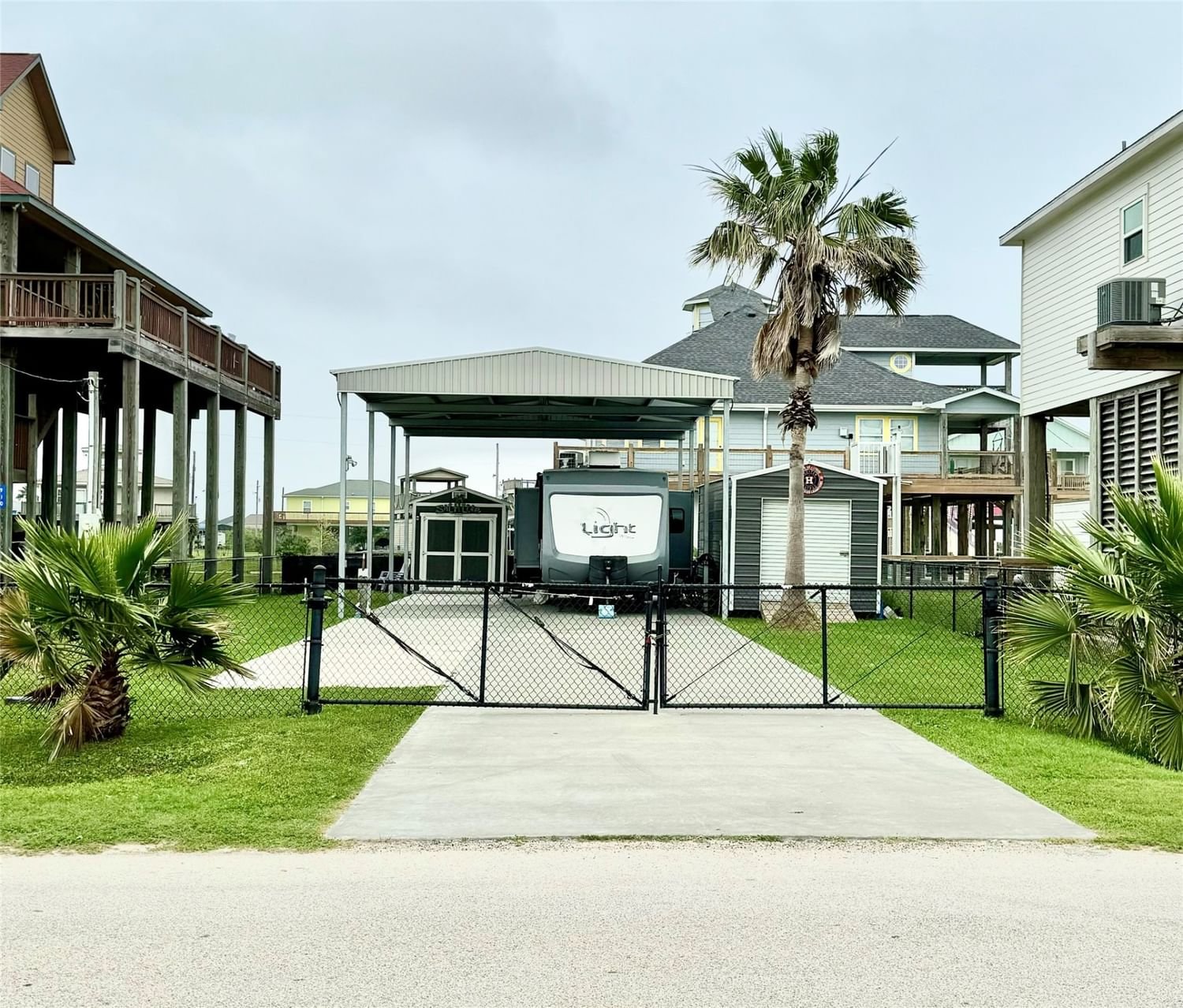 Real estate property located at 908 Magnolia, Galveston, Johnson Andrew, Port Bolivar, TX, US
