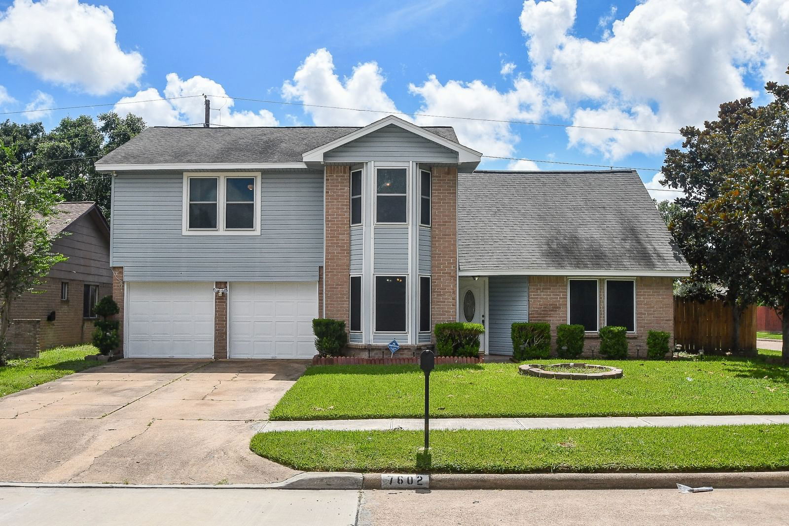 Real estate property located at 7602 Weatherhill, Harris, Chimney Hill, Houston, TX, US