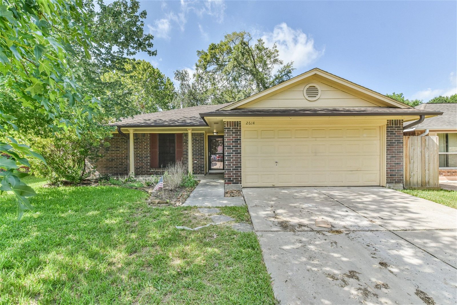 Real estate property located at 2614 Clear Ridge, Harris, Houston, TX, US
