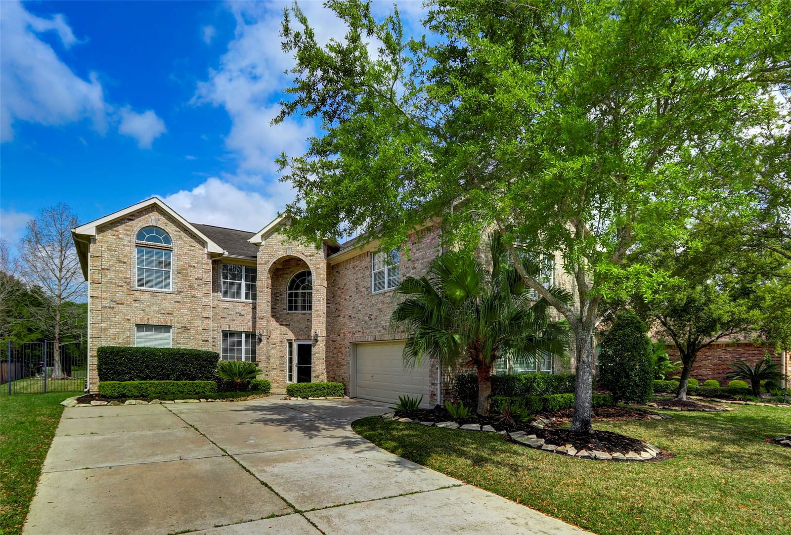 Real estate property located at 2923 Cedar Hollow, Brazoria, The Lakes At Countryplace, Pearland, TX, US