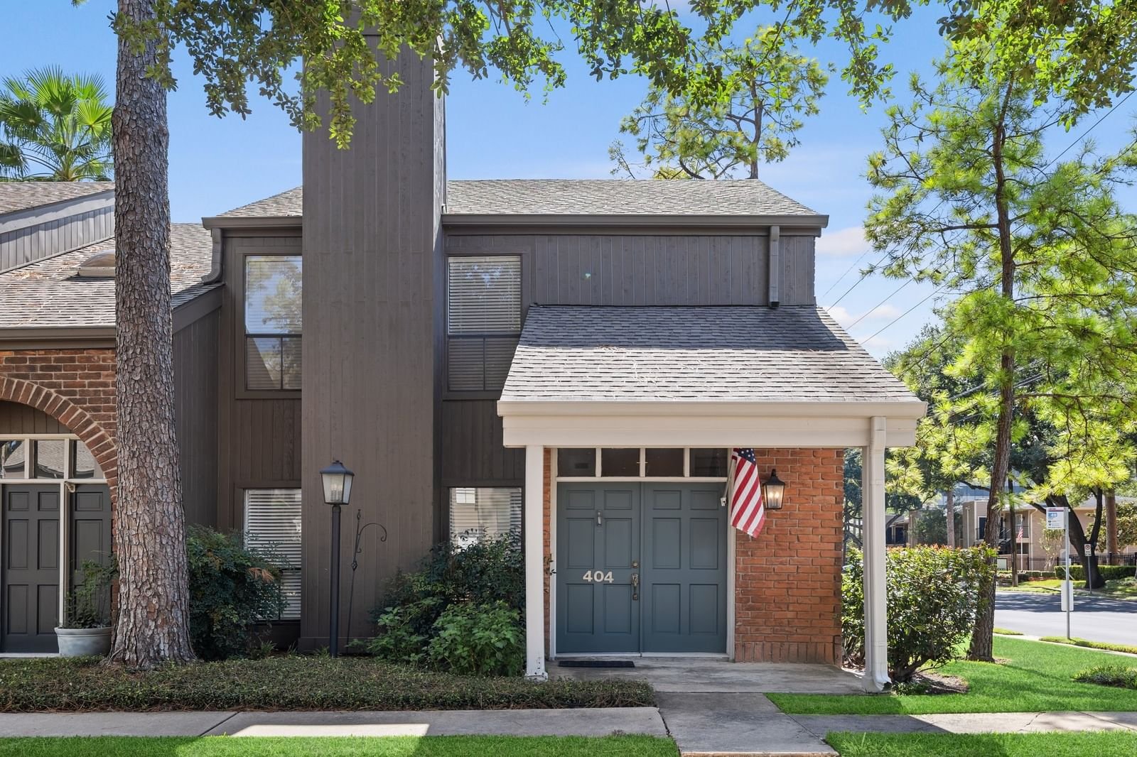 Real estate property located at 701 Bering #404, Harris, Woodway Pines Th Condo, Houston, TX, US