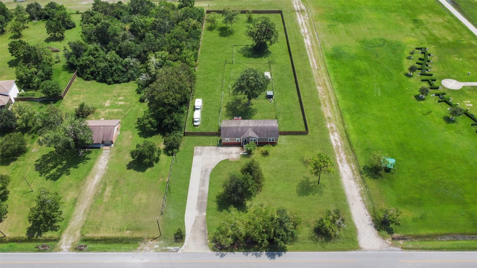 Real estate property located at 8116 Hughes Ranch, Brazoria, Leazer Estates, Pearland, TX, US