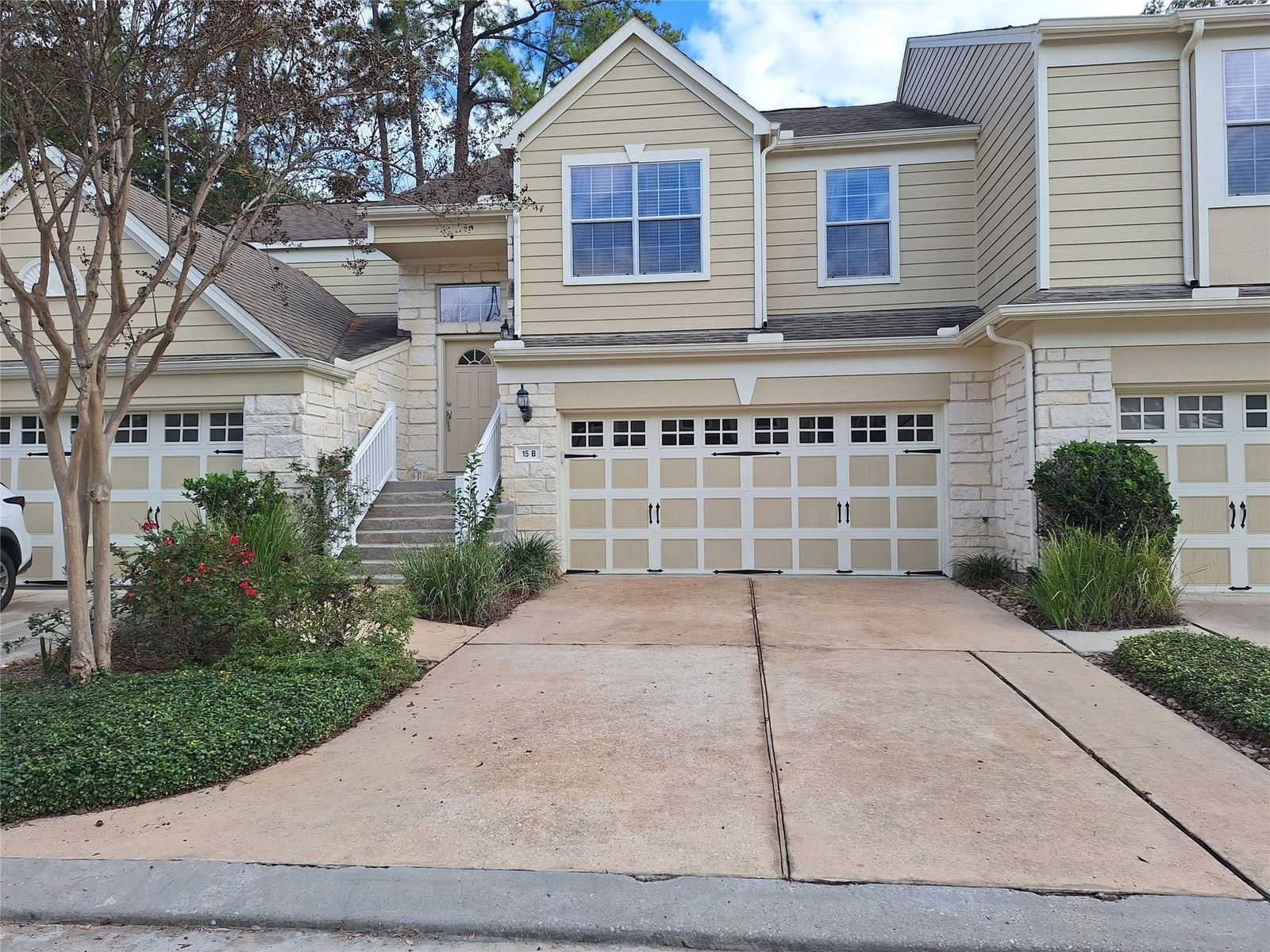 Real estate property located at 13600 Breton Ridge #15B, Harris, Willowbrook Condo, Houston, TX, US