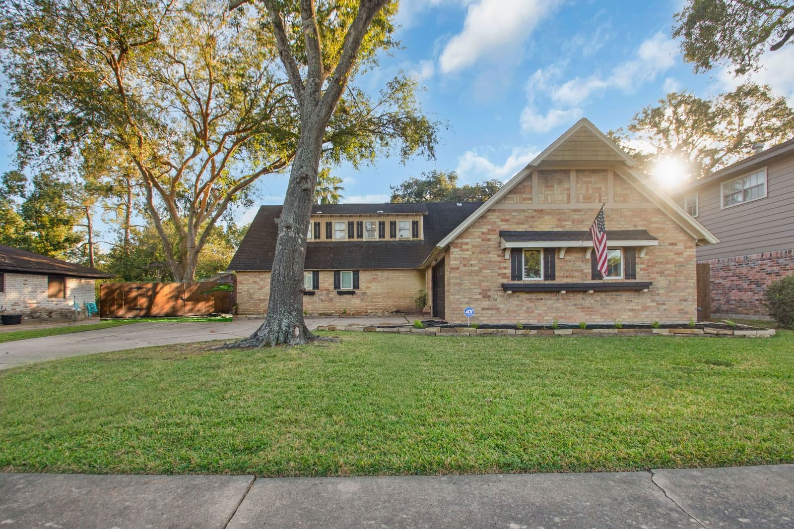 Real estate property located at 15402 Penn Hills, Harris, Oakbrook West Sec 03, Houston, TX, US