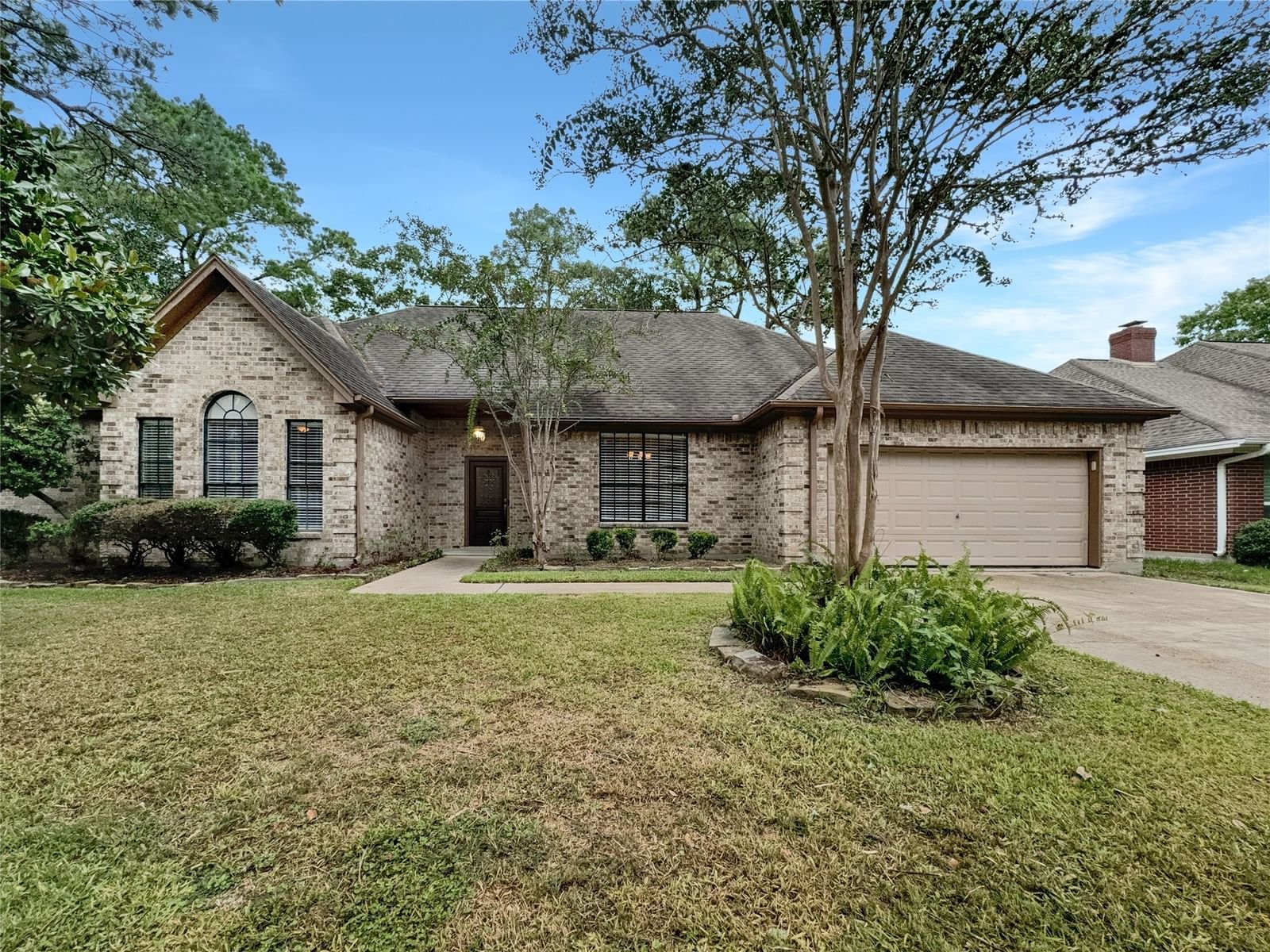 Real estate property located at 3806 September, Harris, Whispering Pines Sec 04, Baytown, TX, US