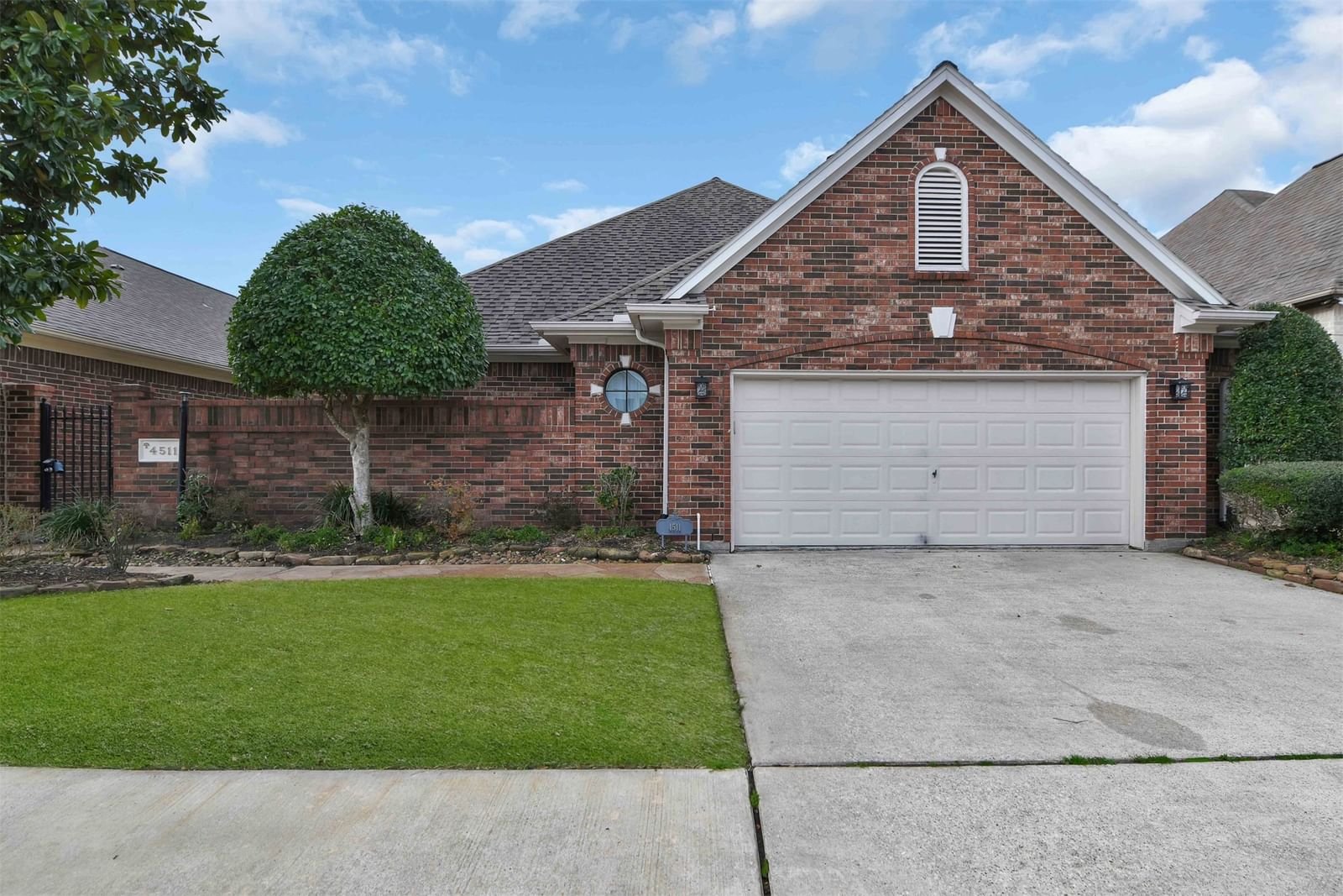 Real estate property located at 4511 Country Club, Harris, Country Club Oaks Sec 08, Baytown, TX, US