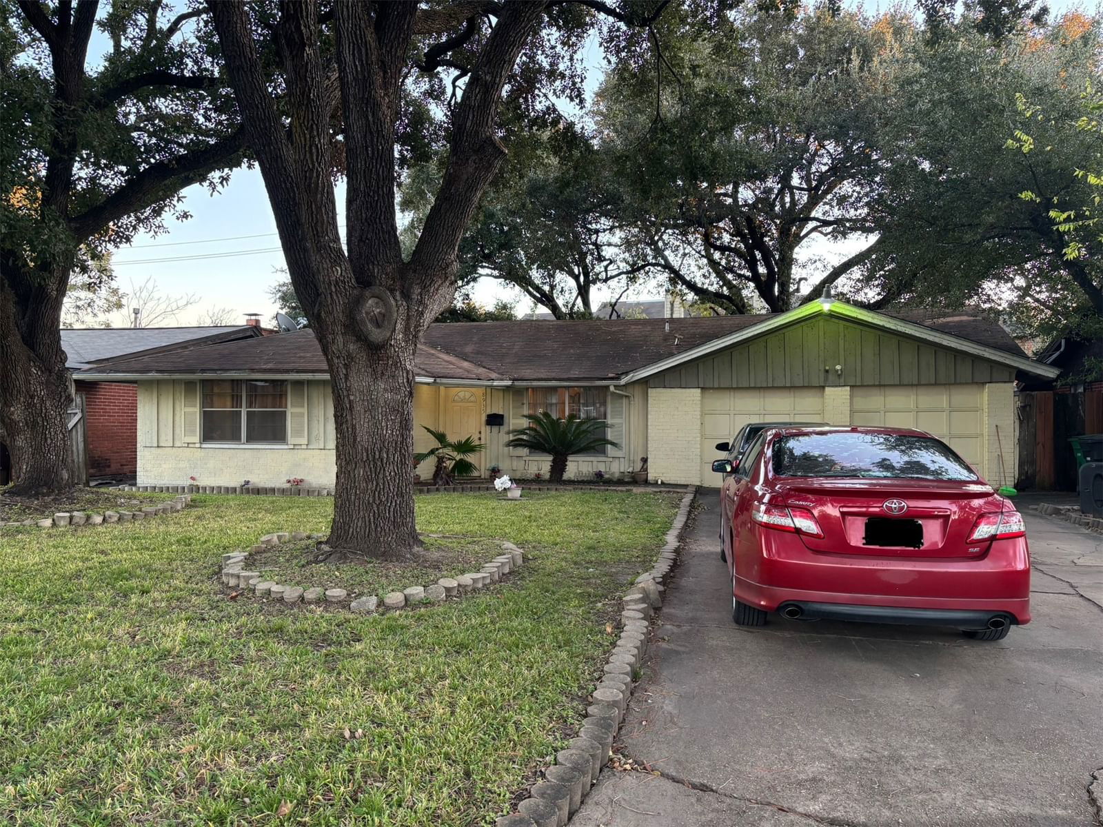 Real estate property located at 8935 Altamont, Harris, Braeburn Glen Sec 01, Houston, TX, US