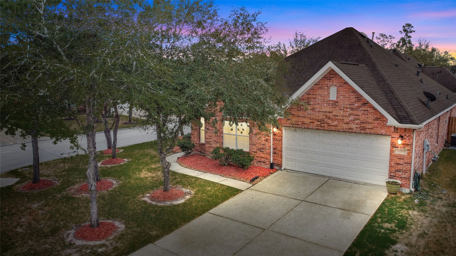 Real estate property located at 22013 Stillbridge, Montgomery, Kings Manor, Kingwood, TX, US