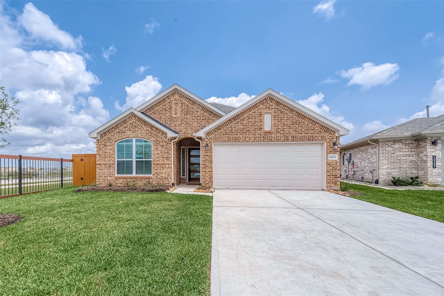 Real estate property located at 10203 Alpine Lake, Brazoria, Sierra Vista West, Rosharon, TX, US