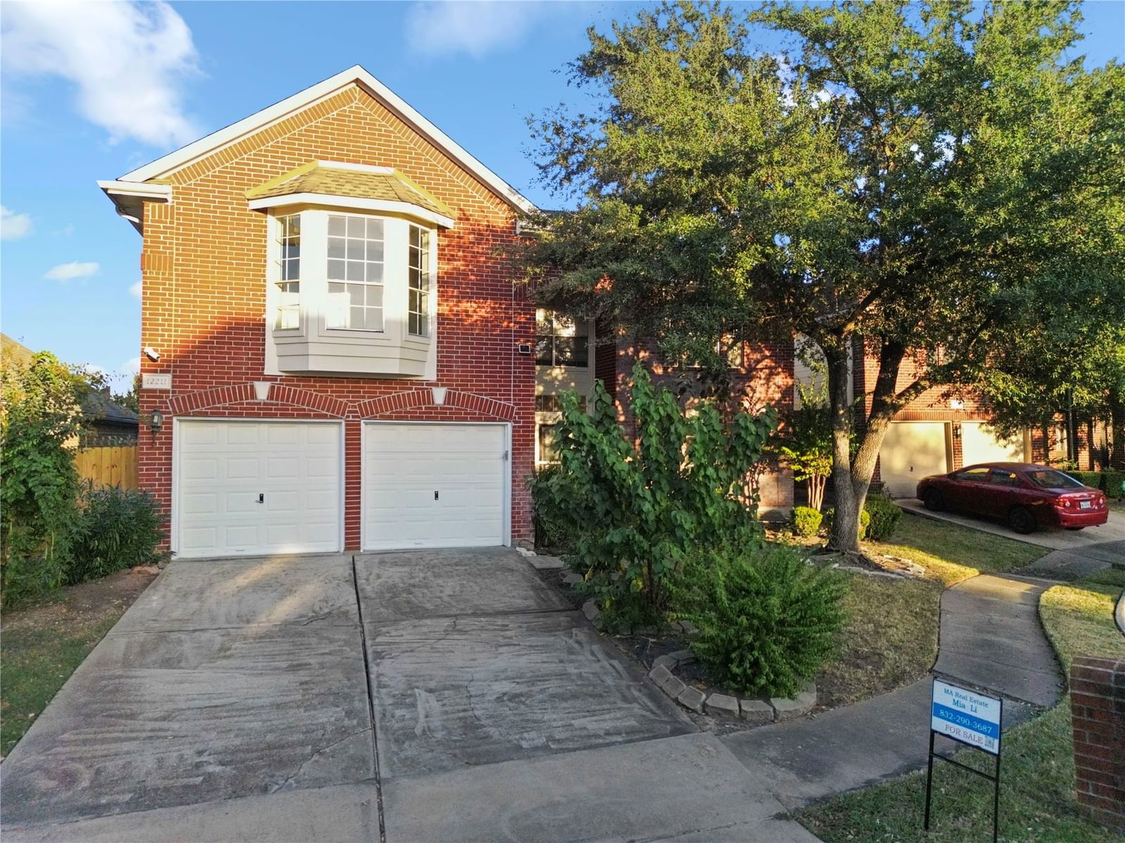 Real estate property located at 12211 Meadow Park, Fort Bend, Meadowglen, Meadows Place, TX, US