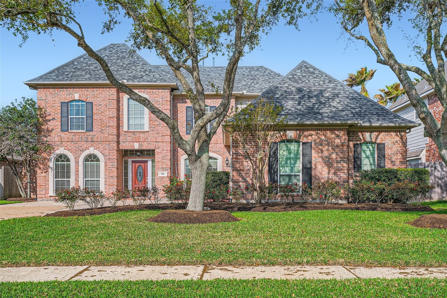 Real estate property located at 214 Sutherland, Galveston, Westover Park Sec 2 2002, League City, TX, US