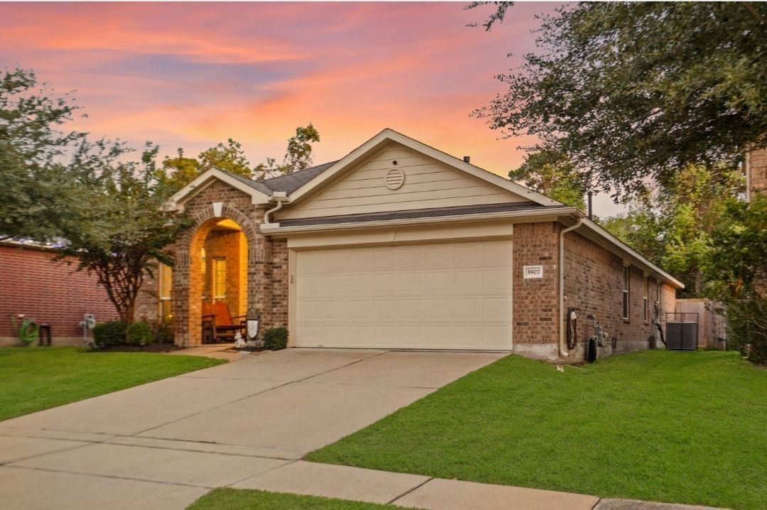 Real estate property located at 5907 Deleon Trail, Harris, Cypress Trace Sec 02, Spring, TX, US