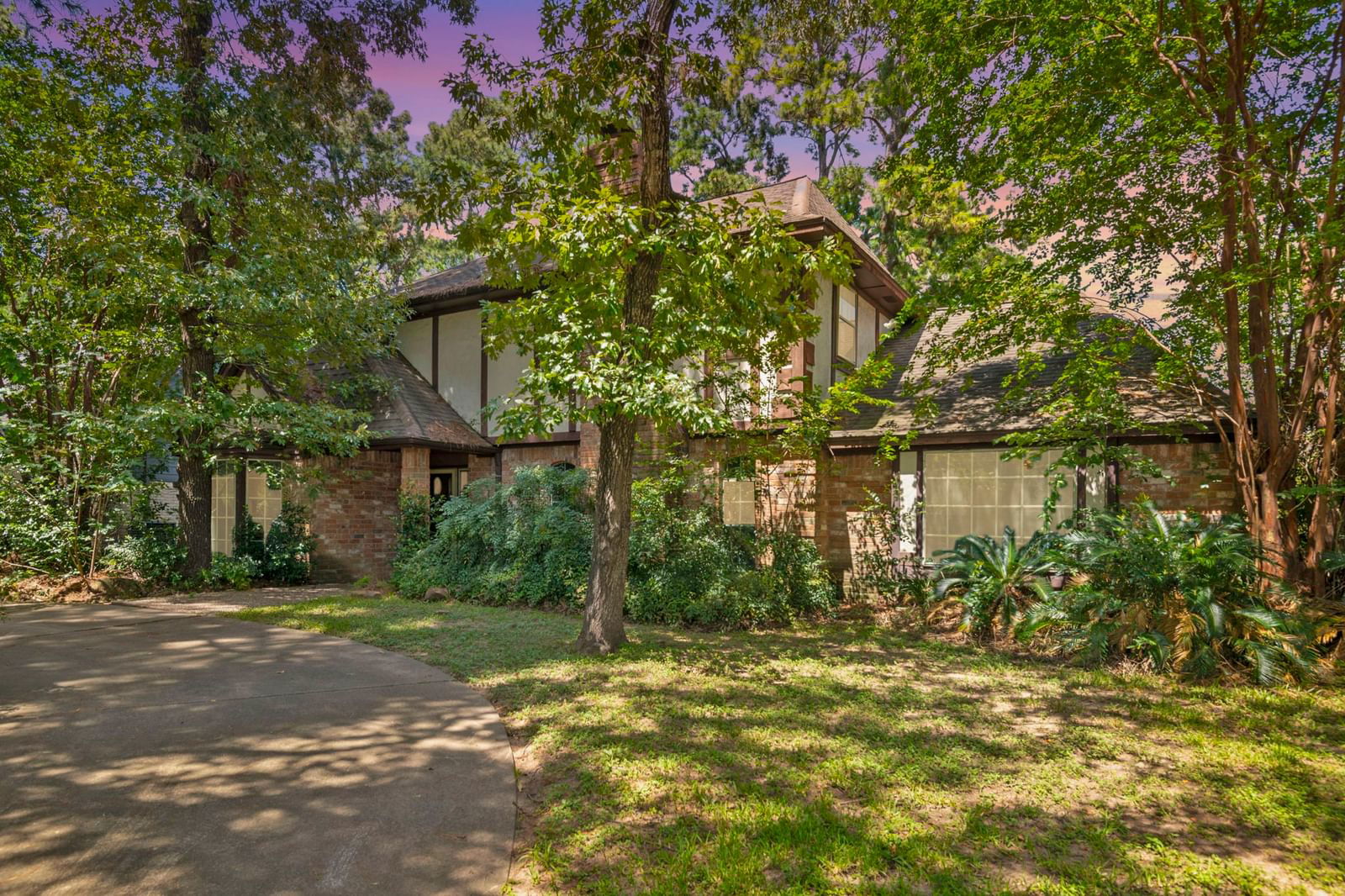 Real estate property located at 15610 River Ridge, Harris, Oak Creek Village, Houston, TX, US