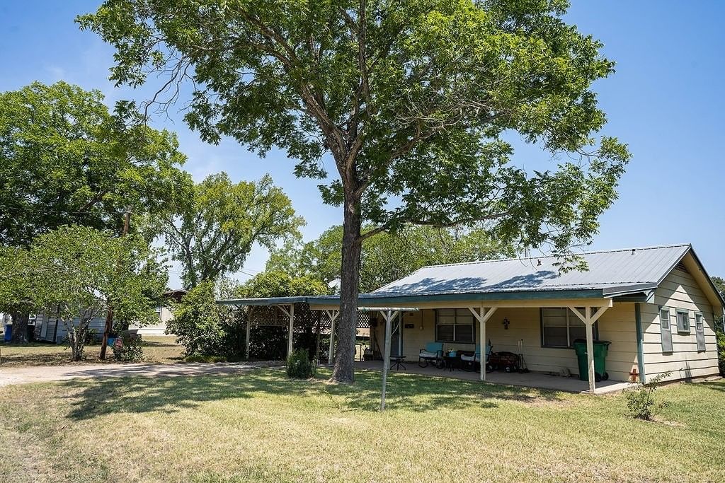 Real estate property located at 905 College, Bastrop, Building Blk, Bastrop, TX, US