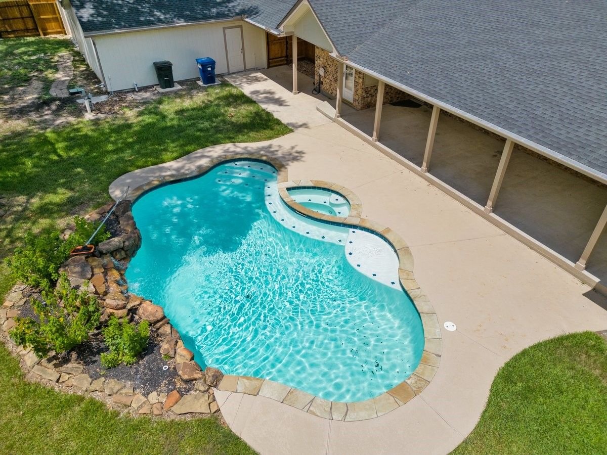 Real estate property located at 23702 Creek Wood, Harris, Spring, TX, US