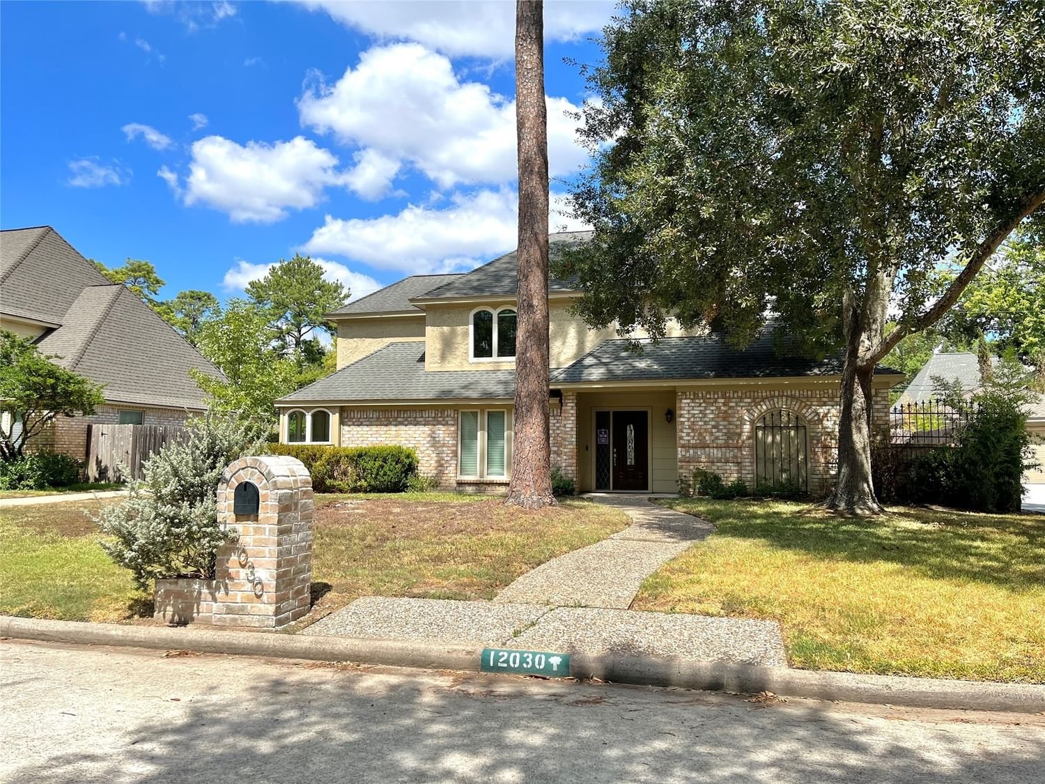 Real estate property located at 12030 Knobcrest, Harris, Lakewood Forest, Houston, TX, US