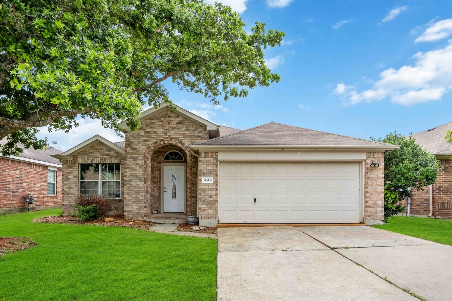 Real estate property located at 4515 Estate, Harris, Country Club Manor Sec 01 Amd, Baytown, TX, US