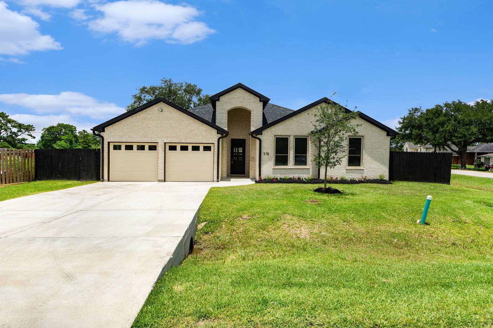 Real estate property located at 515 Manor, Fort Bend, Pinedale Manor, Rosharon, TX, US