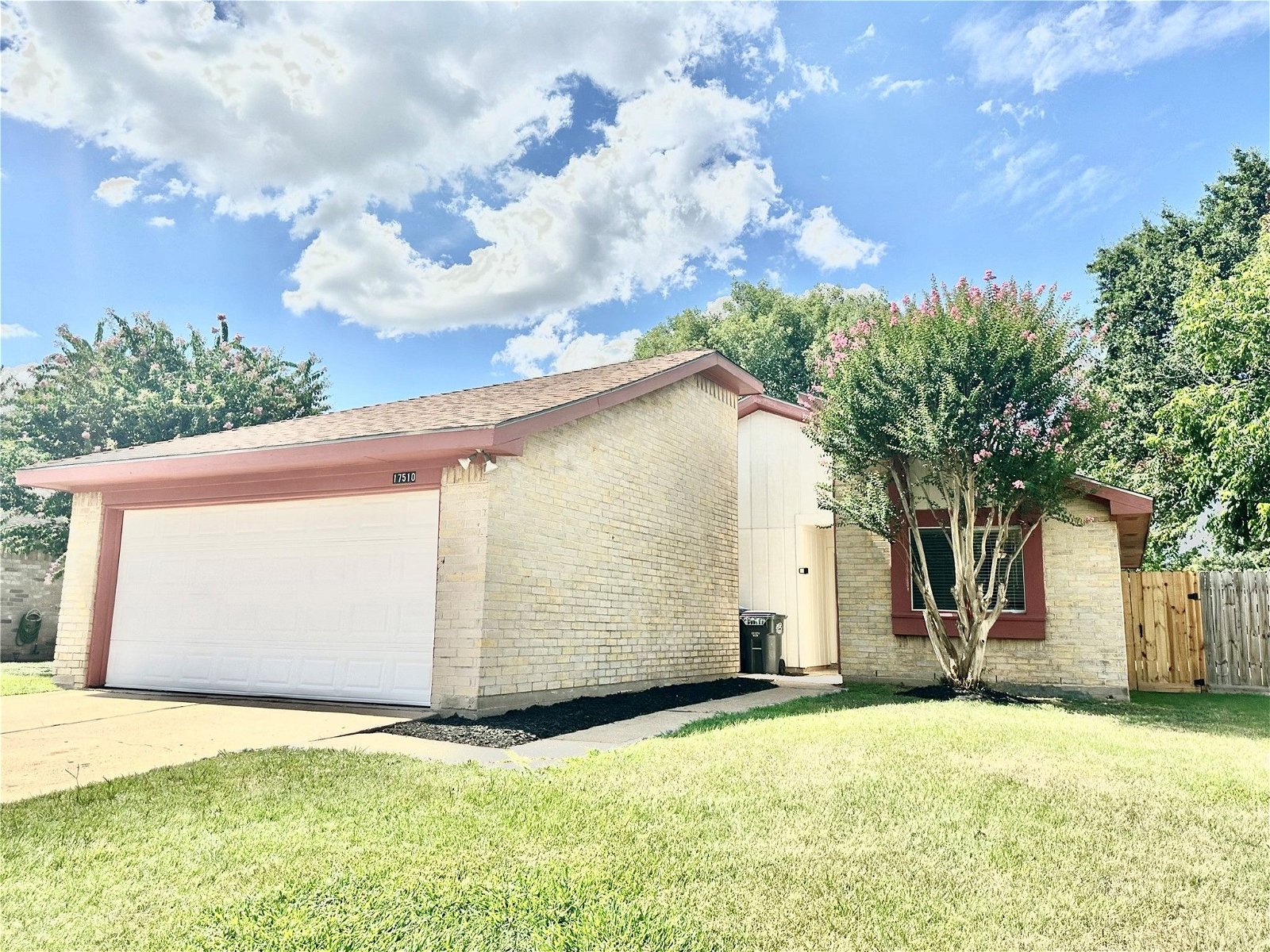 Real estate property located at 17510 Glenmorris, Harris, Houston, TX, US