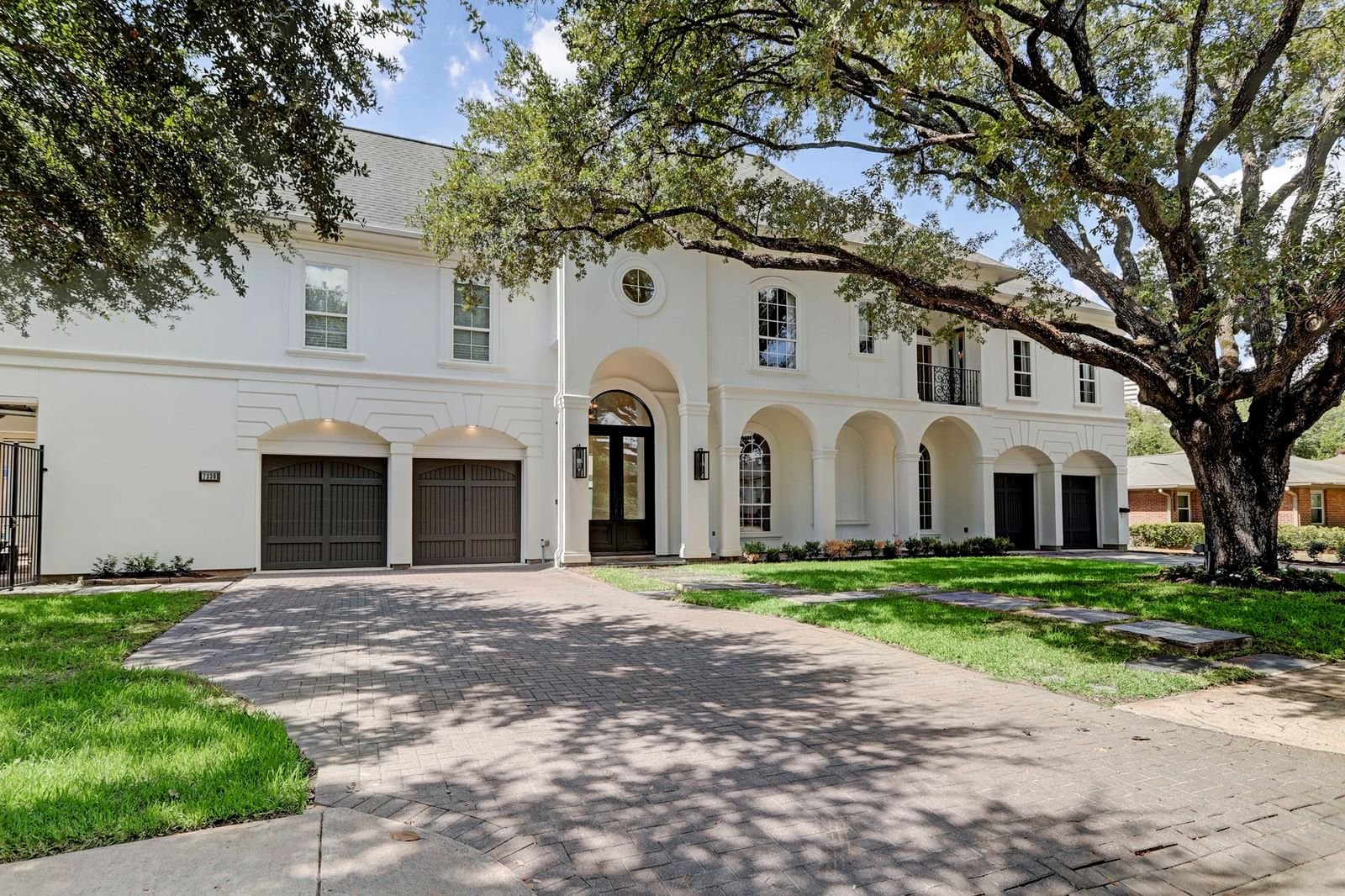 Real estate property located at 2336 Suffolk, Harris, Oak Estates, Houston, TX, US