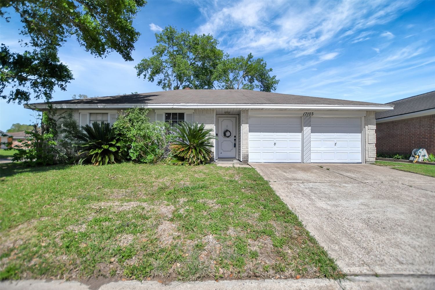 Real estate property located at 17103 Coopers Draw, Harris, Heritage Park Sec 06, Friendswood, TX, US