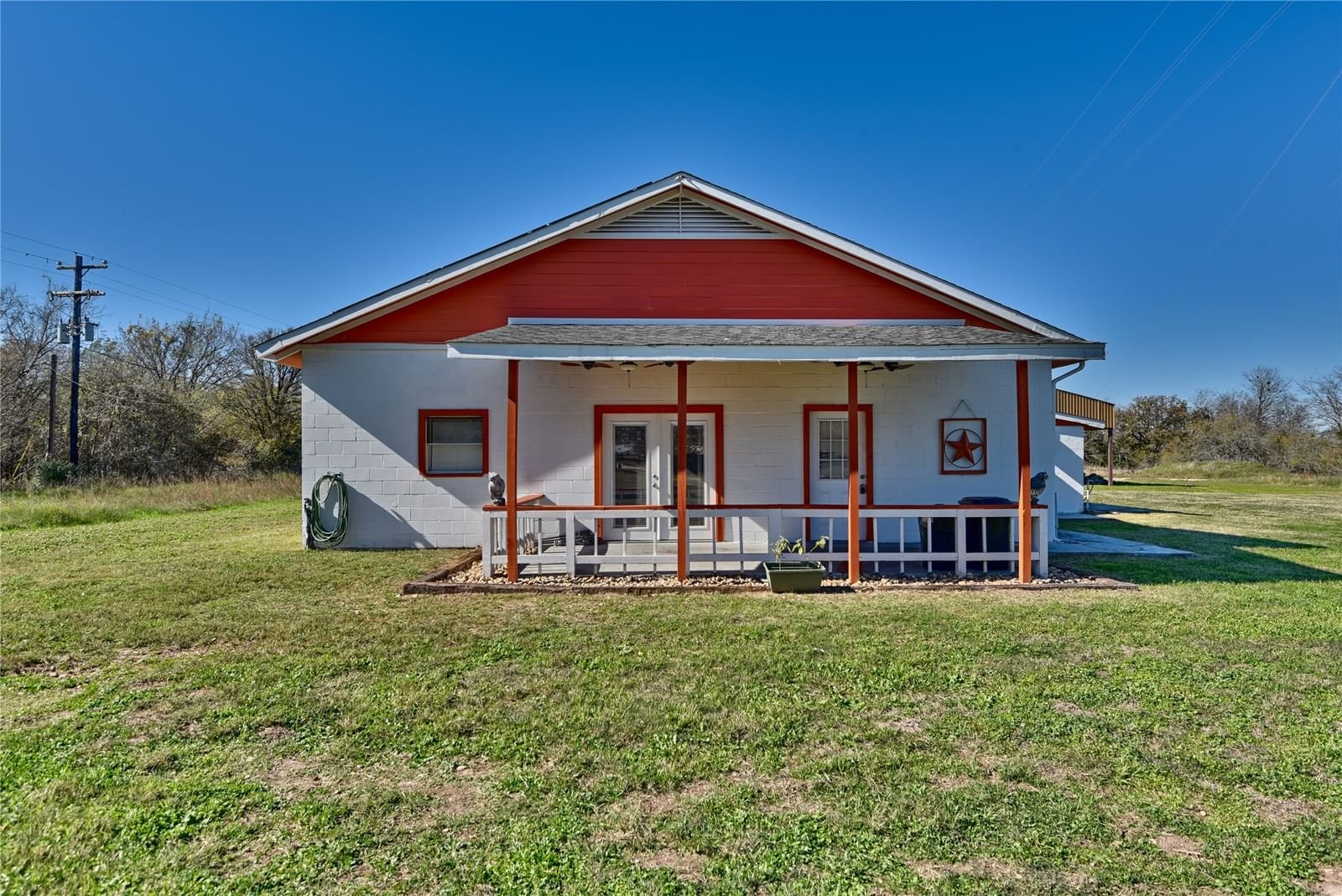 Real estate property located at 233 Globe Hill, Lee, Smith Sub, Giddings, TX, US