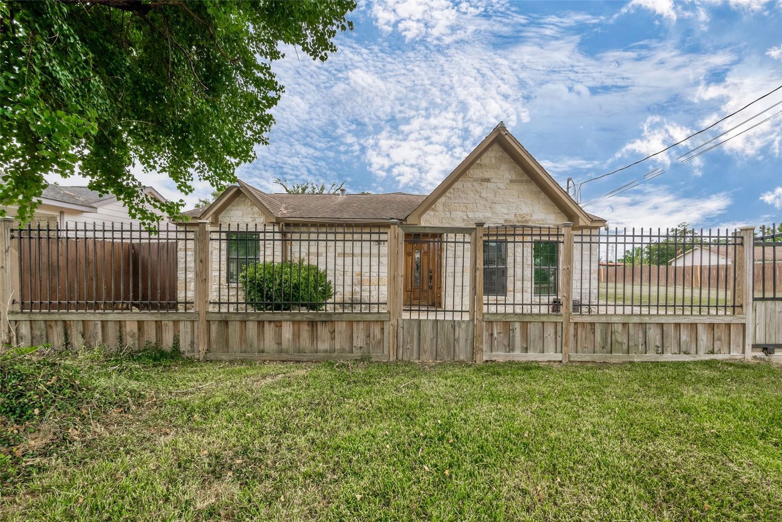 Real estate property located at 511 Avenue I, Harris, South Houston, South Houston, TX, US