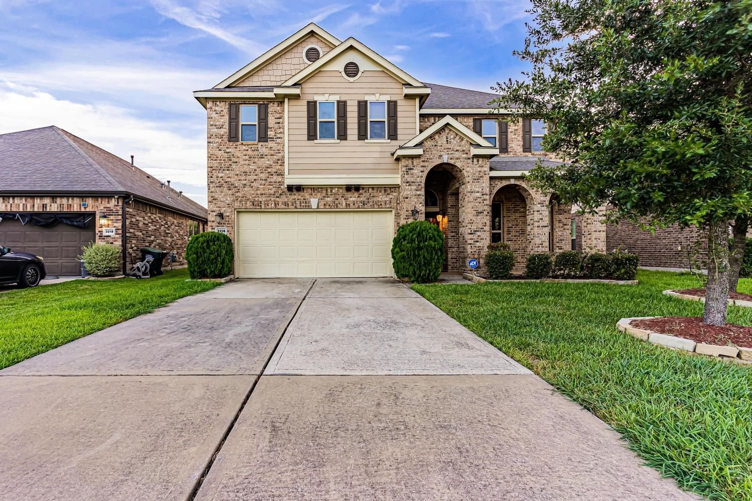 Real estate property located at 3216 Laurel Bend, Fort Bend, Pearland, TX, US