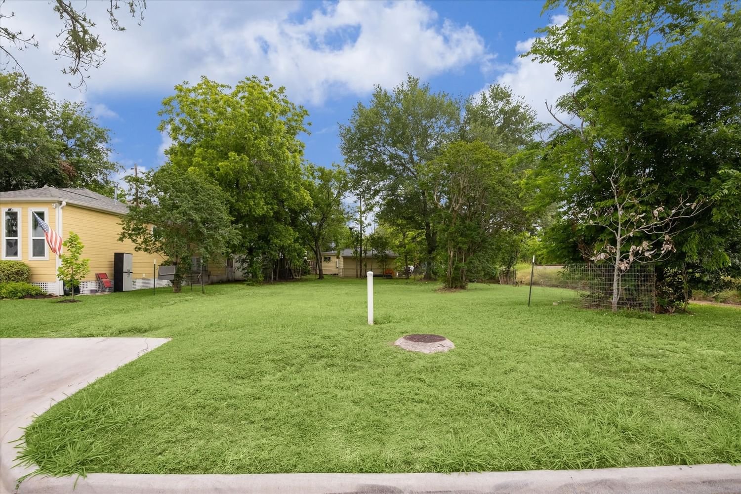 Real estate property located at 4300 Lula, Harris, Southdale, Bellaire, TX, US