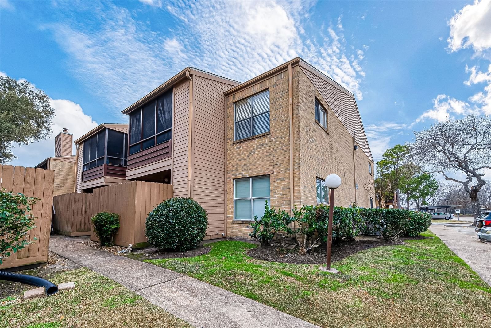 Real estate property located at 10555 Turtlewood #2504, Harris, Terrace Condo, Houston, TX, US