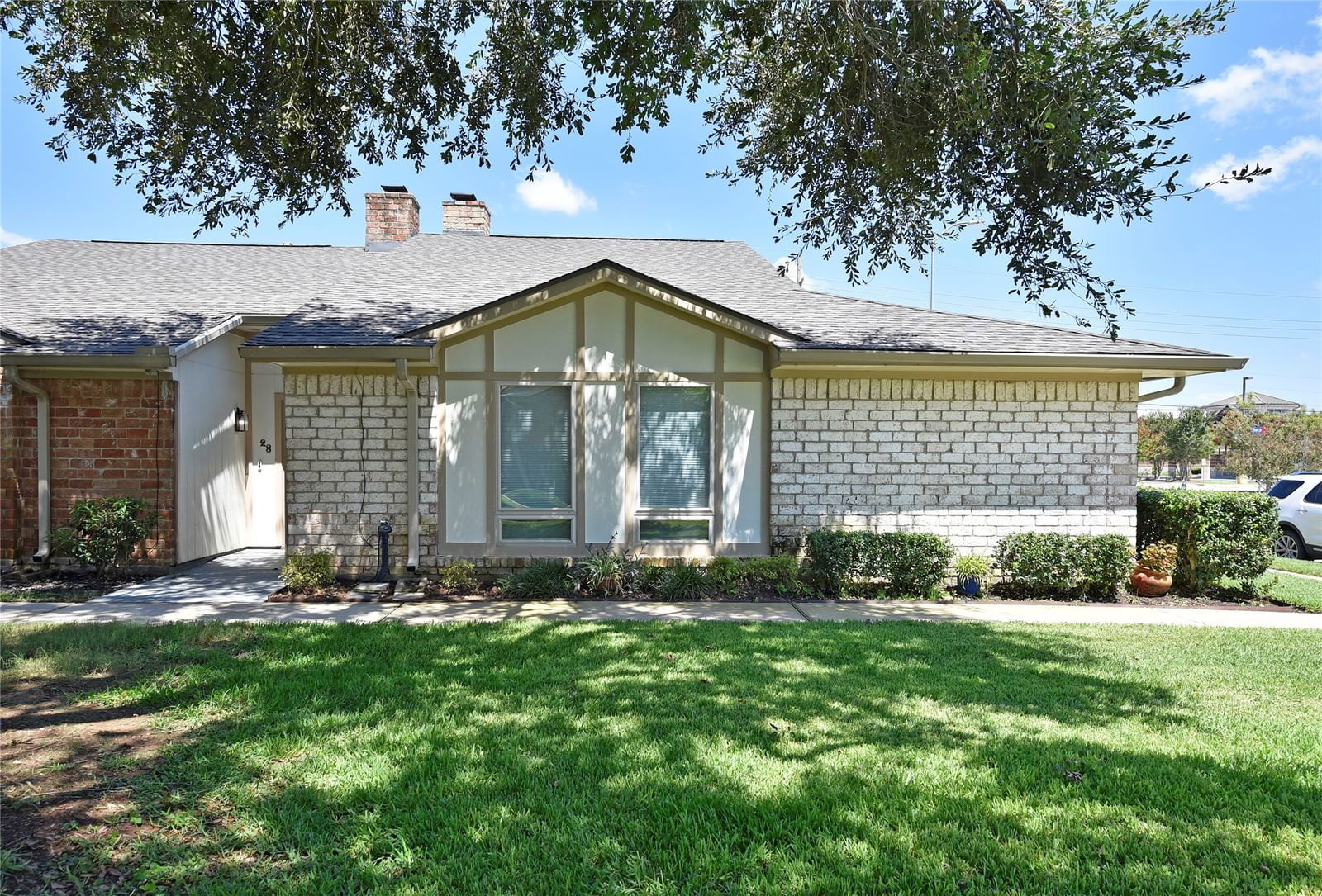 Real estate property located at 28 Baron #2, Fort Bend, Quail Village Twnhs Sec 2, Missouri City, TX, US