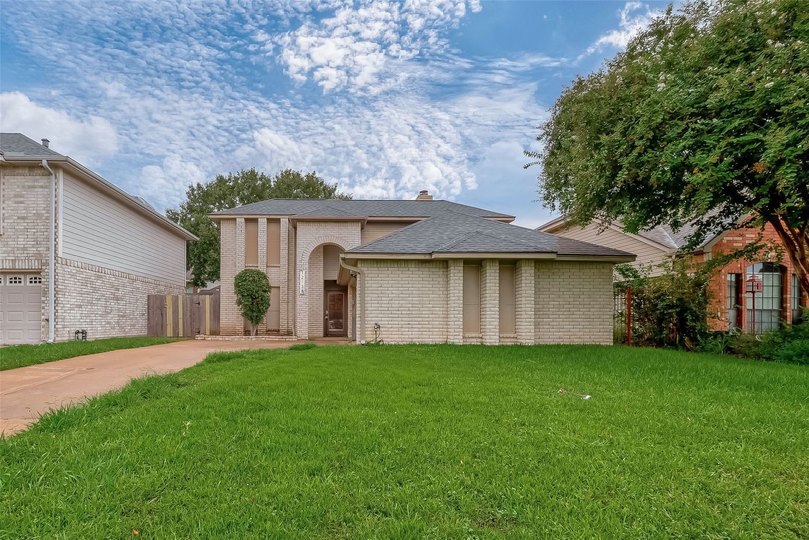 Real estate property located at 12138 Southmeadow, Fort Bend, Southmeadow, Stafford, TX, US