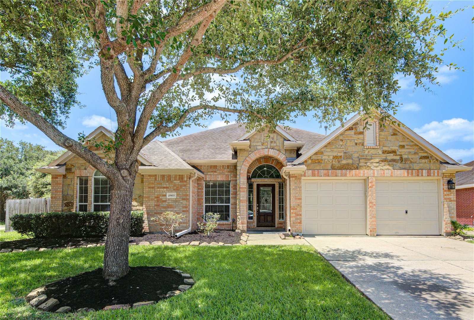 Real estate property located at 1905 Grand Willow, Fort Bend, Richmond, TX, US
