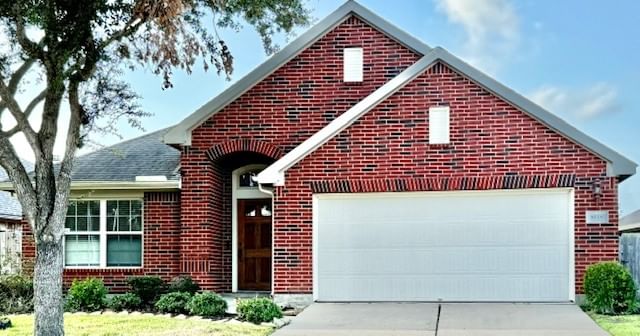 Real estate property located at 8118 Saragosa Blue, Fort Bend, Grand Mission Sec 14, Richmond, TX, US